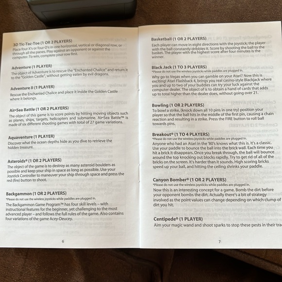 Atari flashback 5 wireless game console and two controllers - Picture 5 of 13